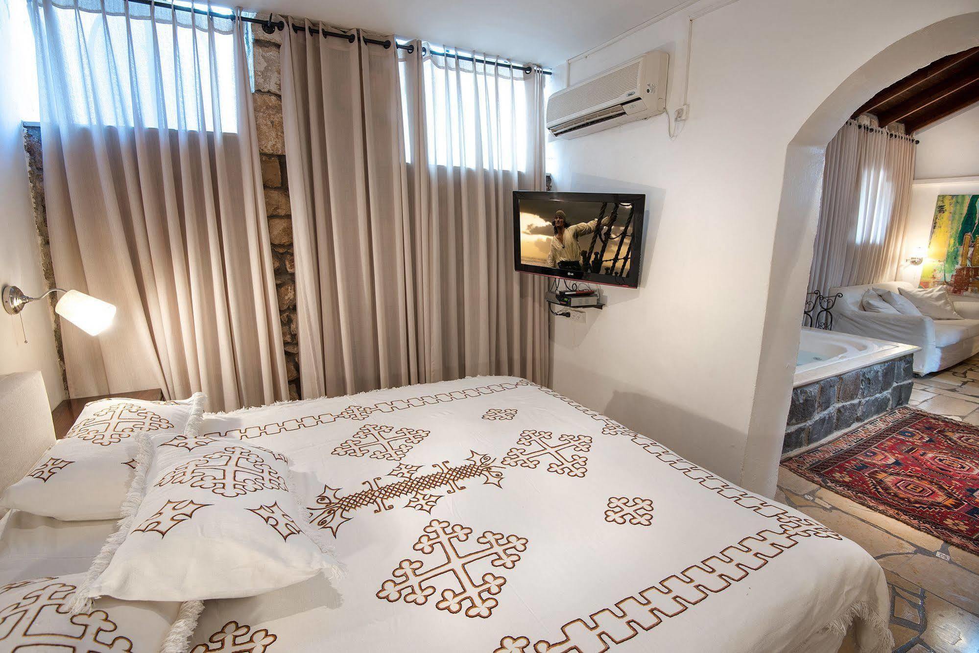 Pina Barosh Bnb Rosch Pina Exterior foto